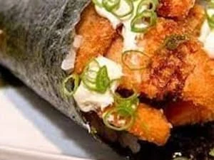 3 Temaki salmão empanado completo+12 hot fila