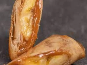 Harumaki de banana com doce de leite